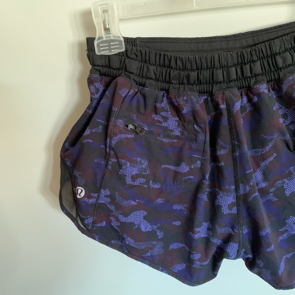 Lululemon hotty hot shorts - Picture 1 of 4